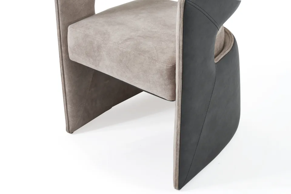 Line Chair – image 2