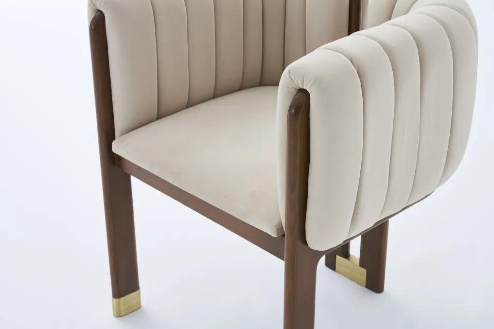 Marla Chair – image 3